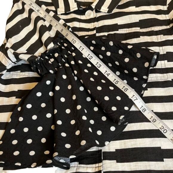 Dor Dor Couture Button Front, Bell Sleeve Black White Top Jacket Size Medium - Picture 13 of 13